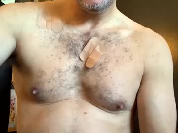 Roundthebend8 Chaturbate stream image from February 05, 2025