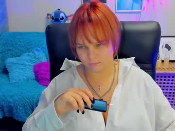 Alisefoxx Chaturbate stream image from February 05, 2025
