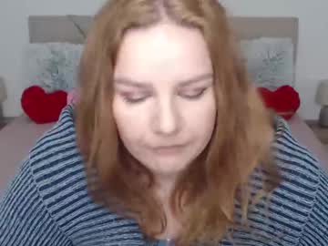 Curvyanna13 Chaturbate stream image from February 05, 2025