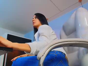 Liinda_Rosse_ Chaturbate stream image from February 05, 2025