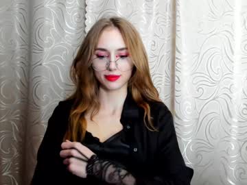 Samqueenzel_ Chaturbate stream image from February 05, 2025