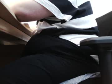 Fat_Bubble Chaturbate stream image from February 05, 2025