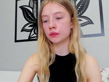Minidiva_ Chaturbate stream image from February 05, 2025