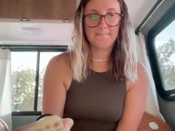 Wanderlustjade Chaturbate stream image from February 05, 2025