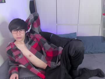 Andy_Twiink Chaturbate stream image from February 05, 2025