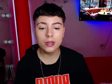 Mackenziecameron Chaturbate stream image from February 05, 2025