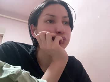 Hencamx Chaturbate stream image from February 05, 2025