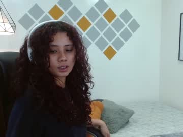 Mayamoira Chaturbate stream image from February 05, 2025