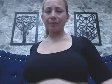 Vickycute52 Chaturbate stream image from February 05, 2025