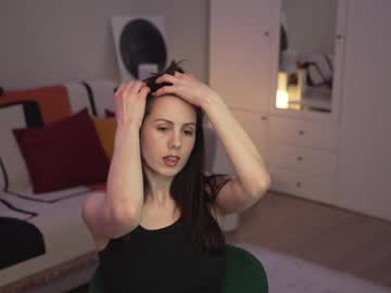 _Blackbee_ Chaturbate stream image from February 05, 2025
