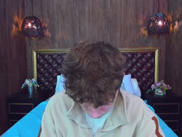 Crispinverr Chaturbate stream image from February 05, 2025