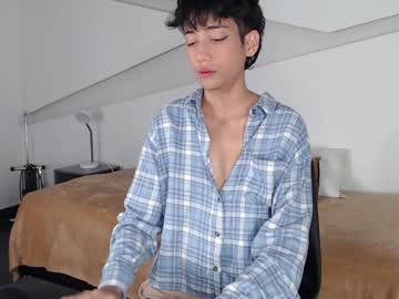 Hot_Little_Bunny Chaturbate stream image from February 05, 2025