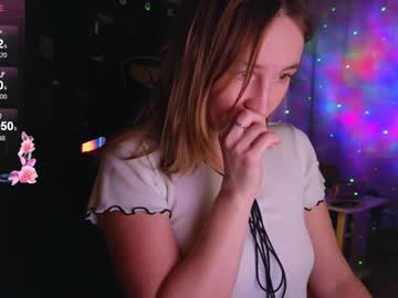 Zoe_Dooll Chaturbate stream image from February 05, 2025