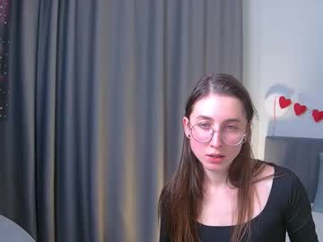 Mia_Nerdy Chaturbate stream image from February 05, 2025