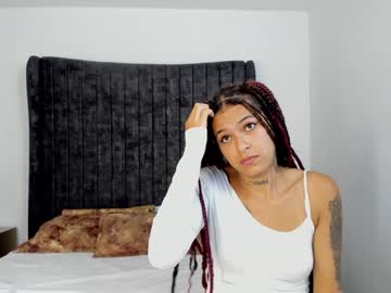 Naomyanddany Chaturbate stream image from February 05, 2025