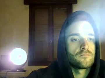 Vittorio20cm Chaturbate stream image from February 05, 2025