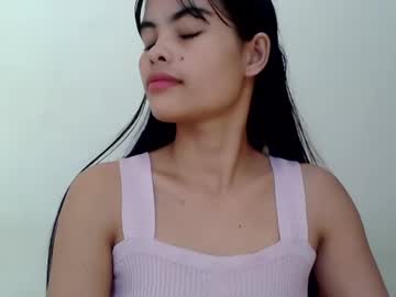 Urprettydoll Chaturbate stream image from February 05, 2025