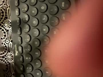 Brazil_German_Couple Chaturbate stream image from February 06, 2025