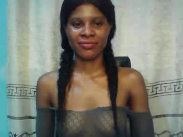 Luckymadequeen Chaturbate stream image from February 06, 2025