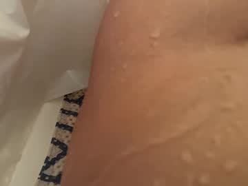 Sweetcurlydoll Chaturbate stream image from February 06, 2025