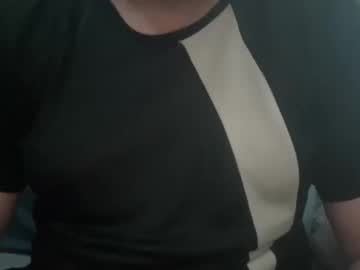 Bottmboi3000 Chaturbate stream image from February 06, 2025