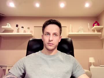 Chriscarrey Chaturbate stream image from February 06, 2025