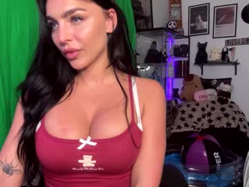 Emjayyplays Chaturbate stream image from February 06, 2025