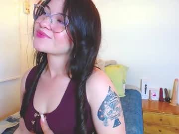 Juli05star Chaturbate stream image from February 06, 2025