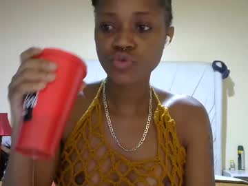 Pretty_4peti Chaturbate stream image from February 06, 2025