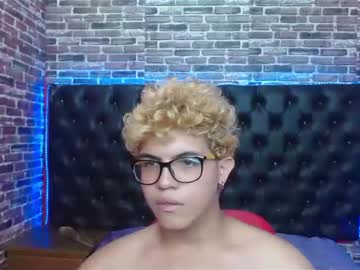 Juliantaylor2 Chaturbate stream image from February 06, 2025