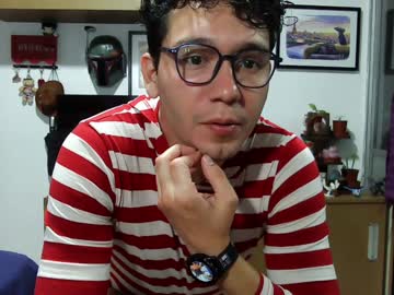 Lobomx19 Chaturbate stream image from February 06, 2025
