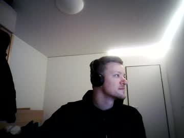 Pommesmiteiscreme Chaturbate stream image from February 06, 2025