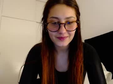 Ellie_Solee Chaturbate stream image from February 06, 2025