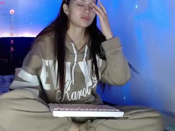 Holy_Juli_ Chaturbate stream image from February 06, 2025
