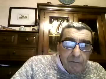 Iseolago Chaturbate stream image from February 06, 2025