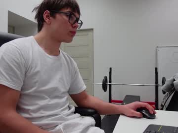 Liam_Macco Chaturbate stream image from February 06, 2025