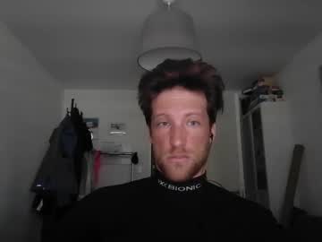 Moms_Little_Monster Chaturbate stream image from February 06, 2025