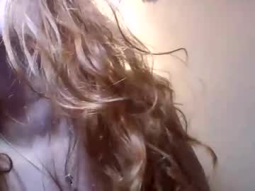 Queeneve1379 Chaturbate stream image from February 06, 2025