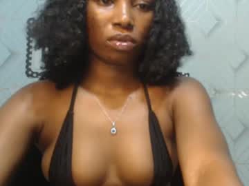 Sweet_Puna Chaturbate stream image from February 06, 2025