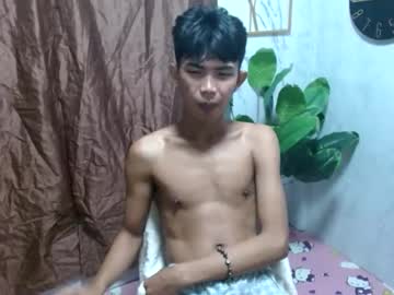 Asianhotbigcock Chaturbate stream image from February 06, 2025