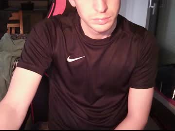Zyriosben Chaturbate stream image from February 06, 2025