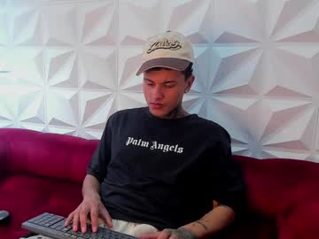 Sean_Foxx Chaturbate stream image from February 06, 2025