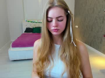 Alisa_Glamur Chaturbate stream image from February 06, 2025