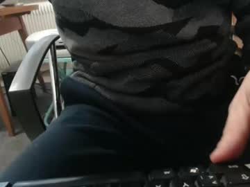 Hero0111 Chaturbate stream image from February 06, 2025