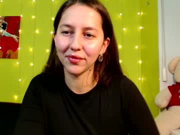 Dinafrittz Chaturbate stream image from February 06, 2025