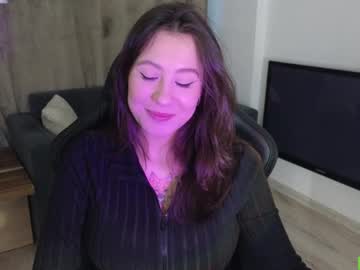 Vivianfia Chaturbate stream image from February 06, 2025