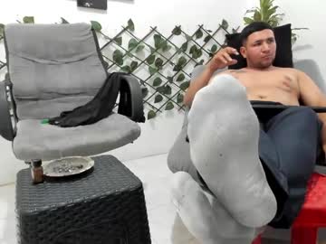 Dom_Alpha Chaturbate stream image from February 06, 2025