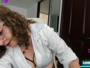Gloriacrespo Chaturbate stream image from February 06, 2025