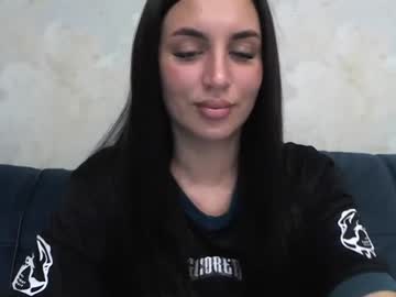Vikipop Chaturbate stream image from February 06, 2025