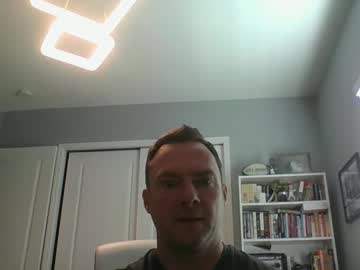 Lovethewomen10 Chaturbate stream image from February 06, 2025